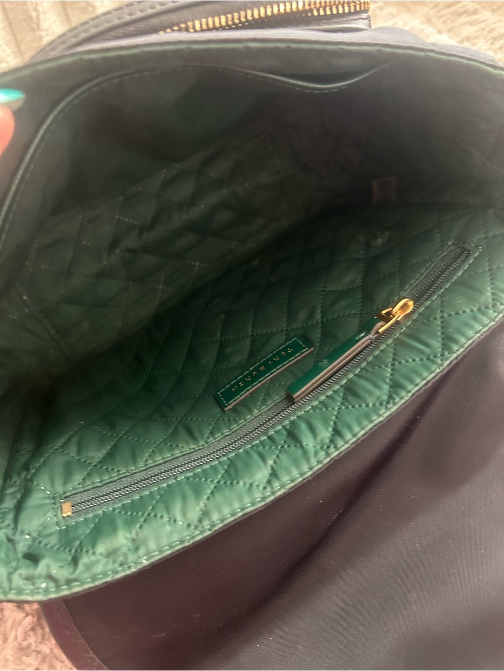 Tory Burch Scout Black Nylon Crossbody Bag Green Quilted Interior Logo Charm - Picture 4 of 7